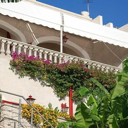 Comfortable House With Jacuzzi In Castro Feriehus Castro (Lecce)