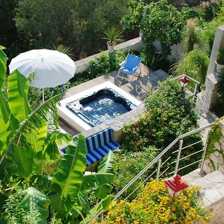 Comfortable House With Jacuzzi In Castro * Castro (Lecce)