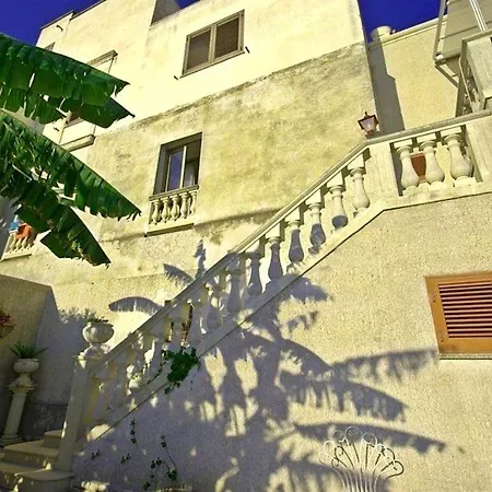 Comfortable House With Jacuzzi In Castro Castro (Lecce)