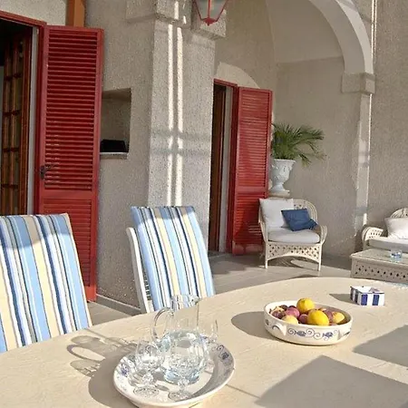 Comfortable House With Jacuzzi In Castro